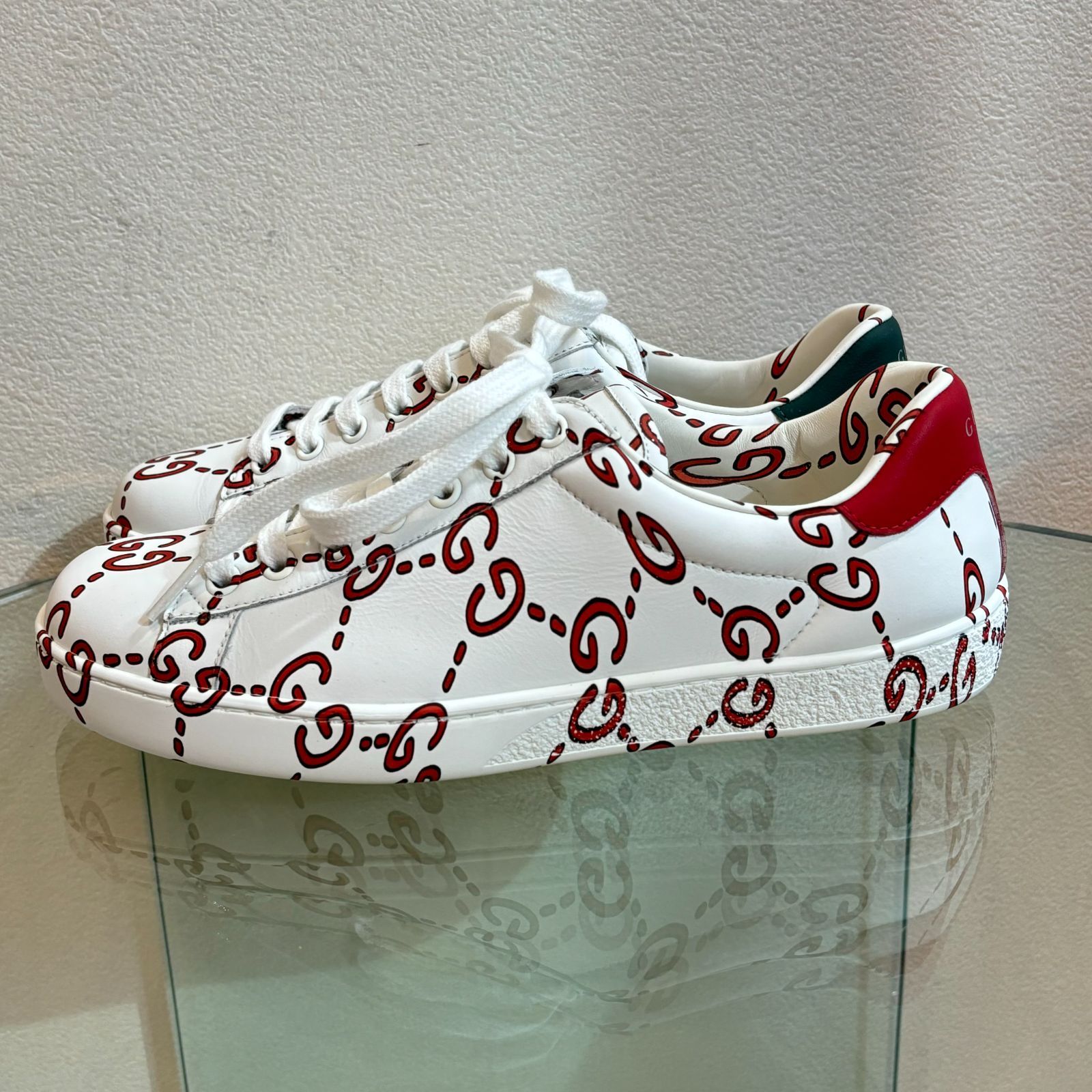 ΩNA628 新品未使用！GUCCI グッチ GG柄 レザー スニーカー ホワイト 