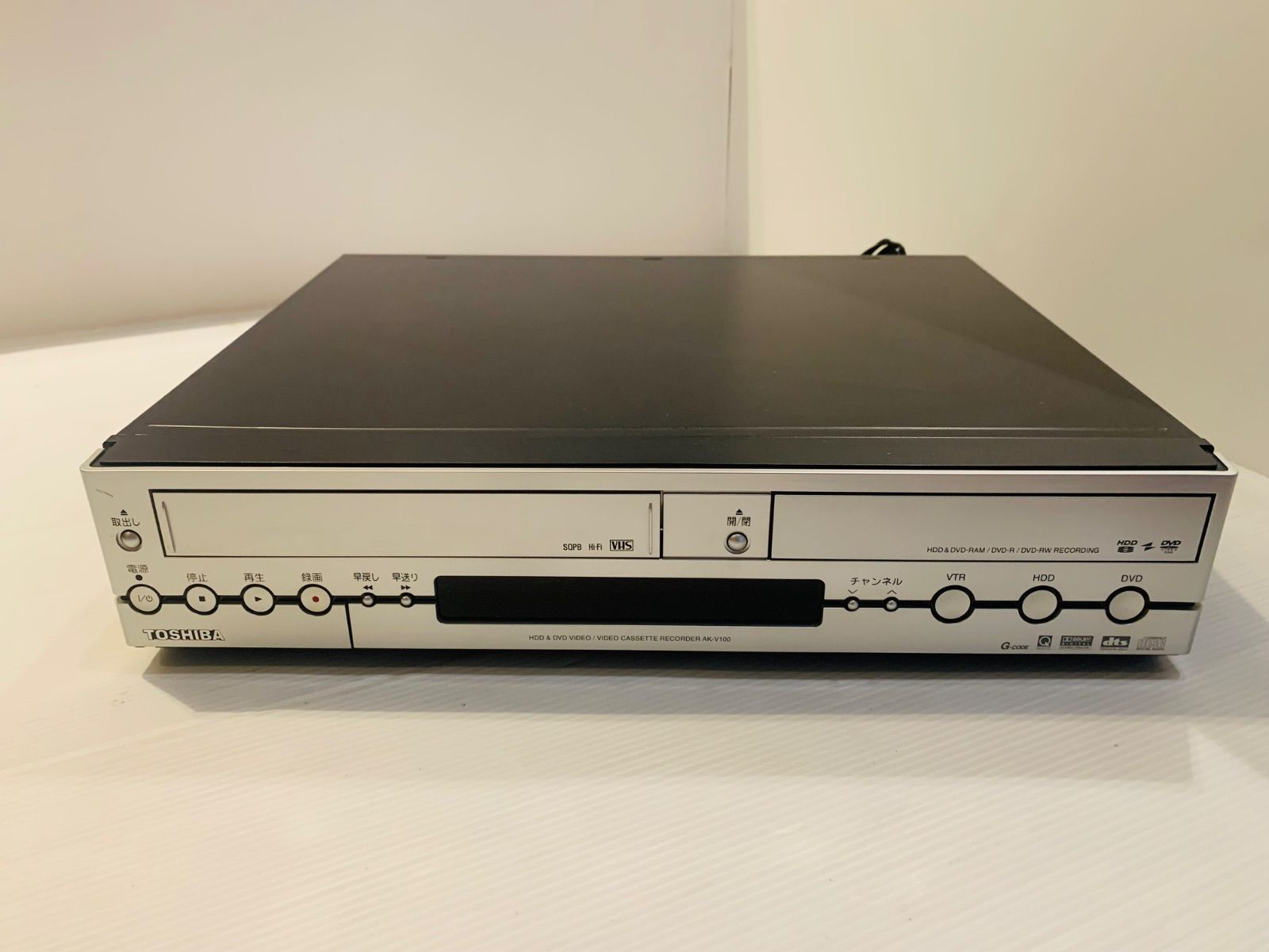 TOSHIBA 東芝　VTR-体型DVDレコーダー　動作確認済み 動作確認済】TOSHIBA VTR一体型HDD&DVDレコーダーAK-V100 - メルカリ
