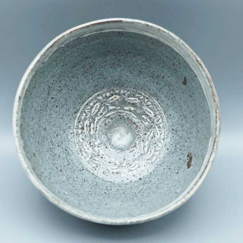 坂口健 作 東御土風紋 三島 茶碗 器 共箱 共布 民藝陶器 M08-s014 坂口健 作 東御土風紋 三島 茶碗 器 共箱 共布 民藝陶器 M08