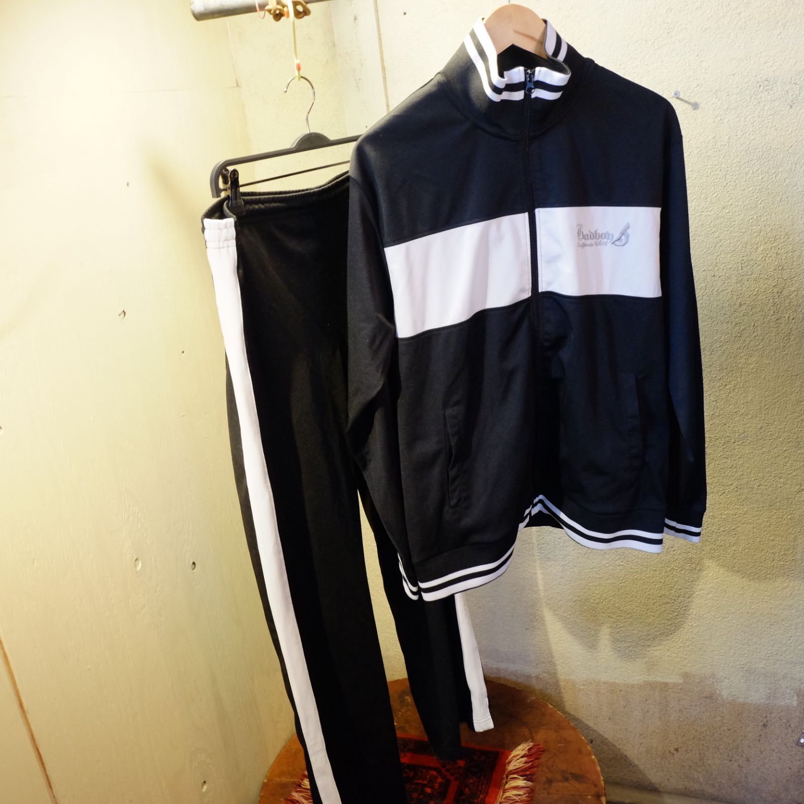 美品・旧ロゴ】Gregory グレゴリー オールデイ 22L チロリアン柄 楽天