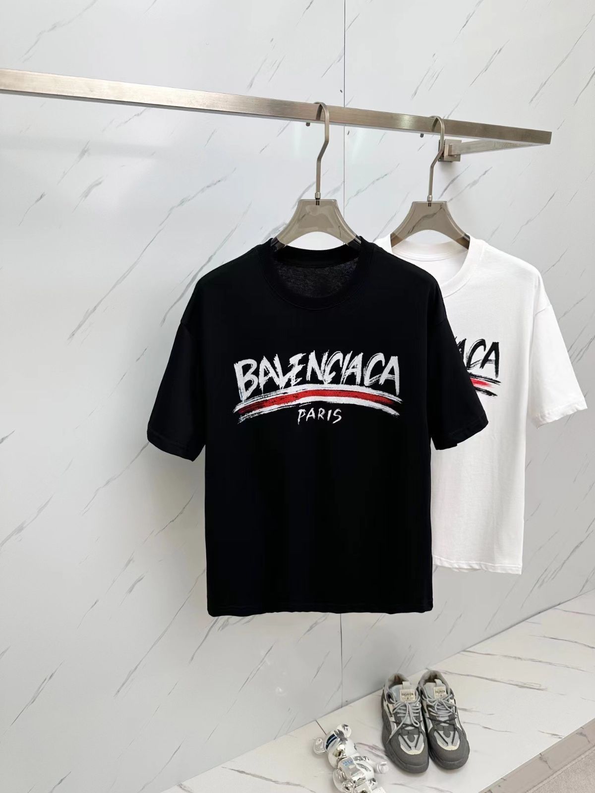 新品 バレンシアガ BALENCIAGA 半袖Tシャツ XS ~ L