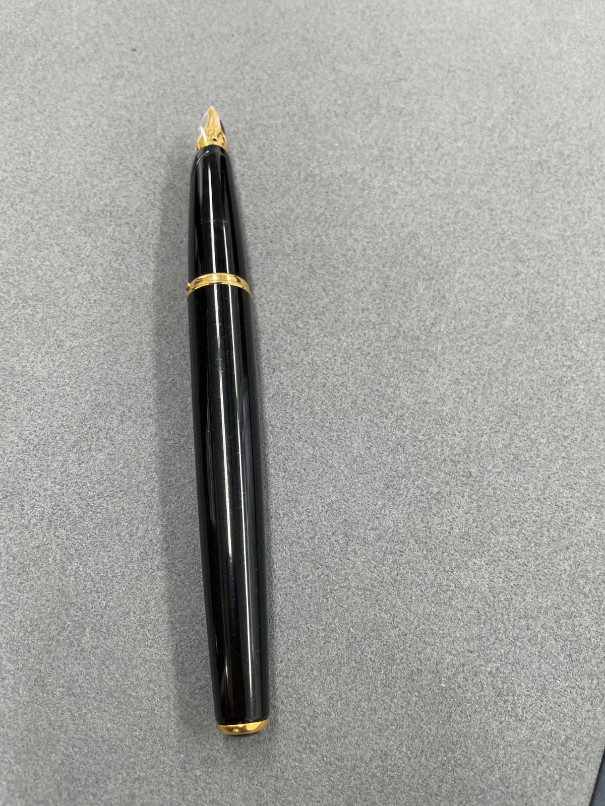 パーカー PARKER エリプス 18K ブラック Q Mと他2本セット D【18金】万年筆 パーカー PARKER エリプス 18K ブラック K18