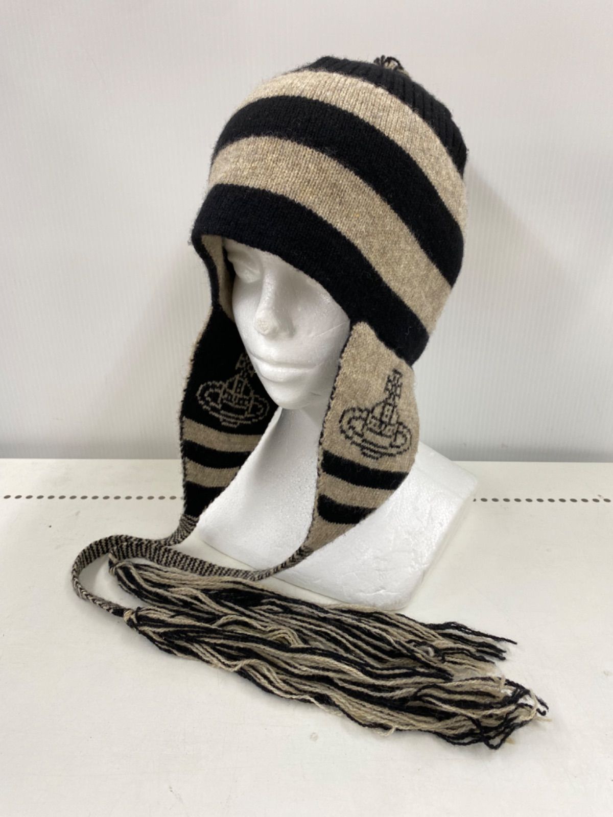 74.【希少】Vivienne Westwood ORB WOOL KNIT CAP 耳当て付きビーニー ニット帽【併売品】△ - メルカリ