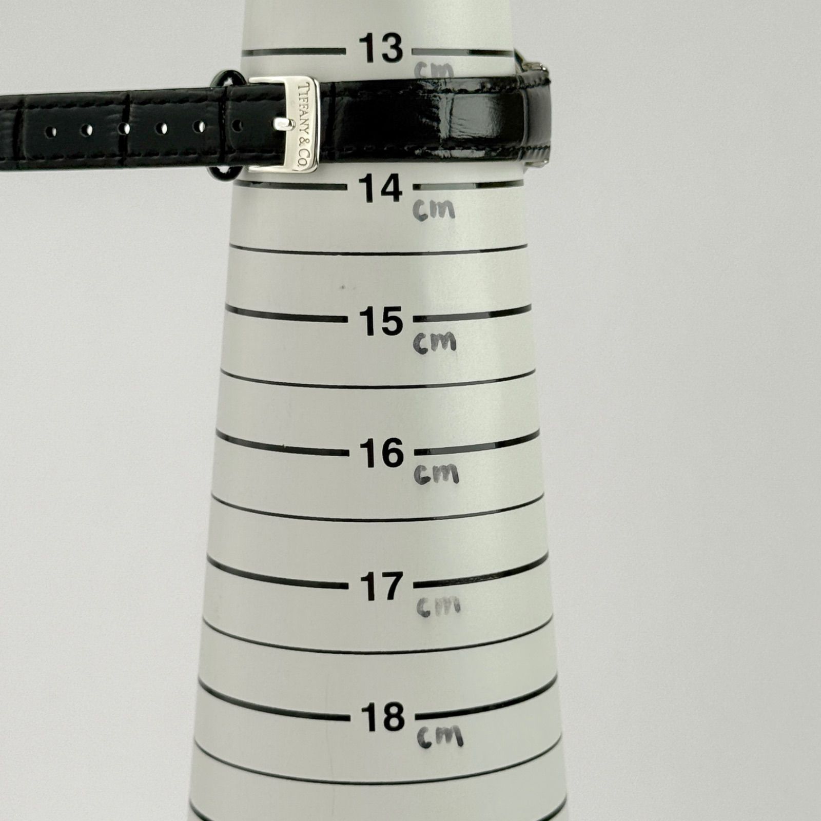 ティファニー クラシック ラウンド 新品ベルト 新品電池 レディース