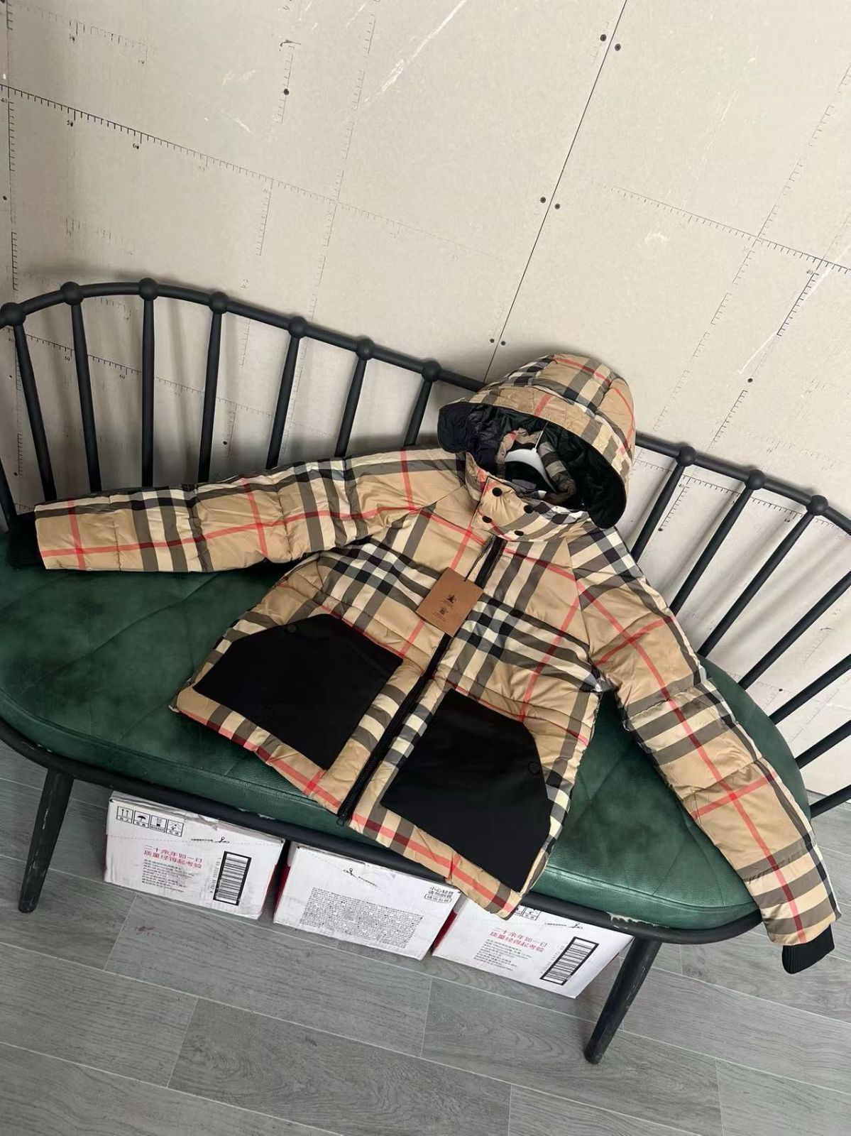 ★専用★BURBERRYバーバリー ダウン ジャケット ベビー18M 86cm BURBERRY - Burberry ベビー・キッズ ダウンジャケットの通販 by