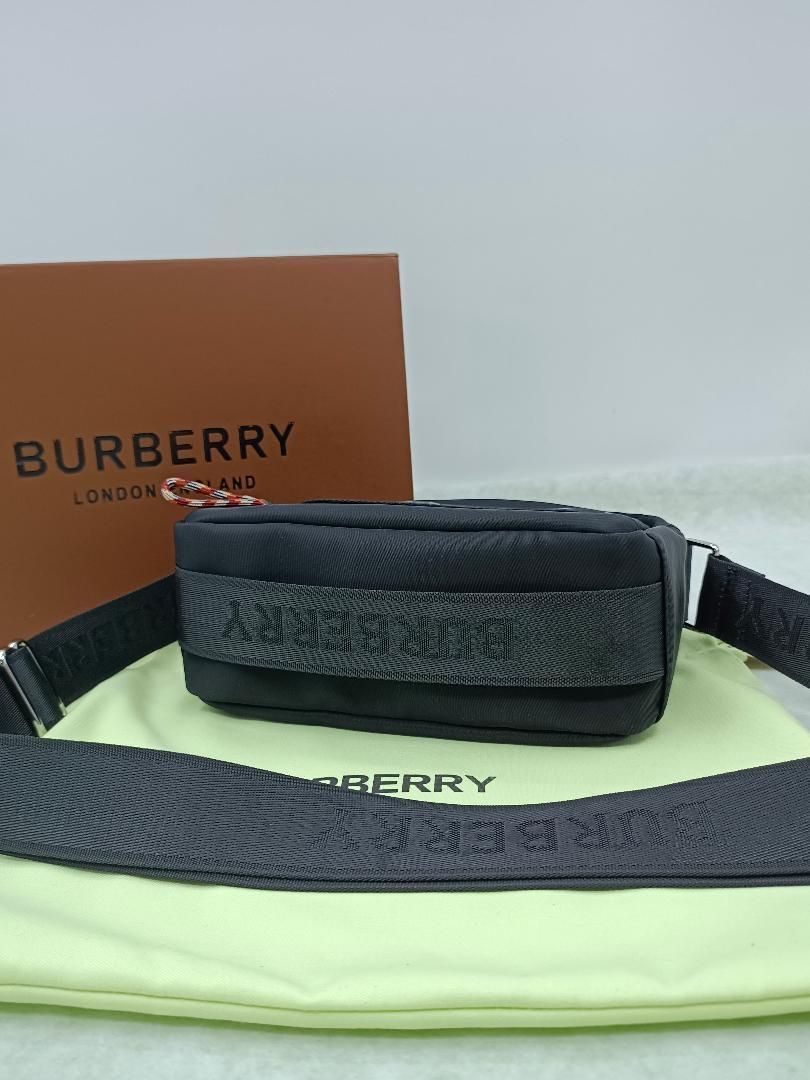 バーバリー クロスボディバッグ