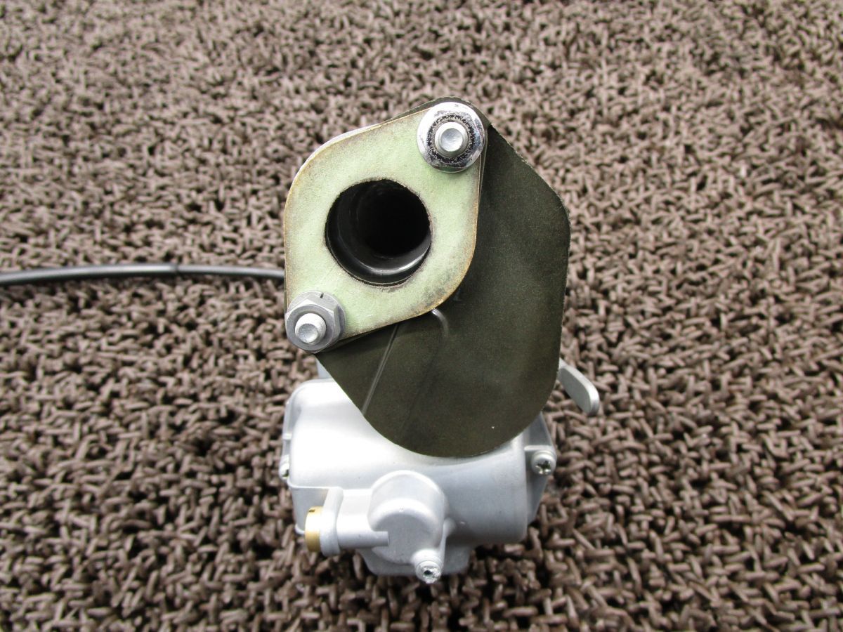 Buell純正　XB用　純正エンジンアイソレーター　 前後セット　未使用 Buell純正 XB用 純正エンジンアイソレーター 前後セット 未使用