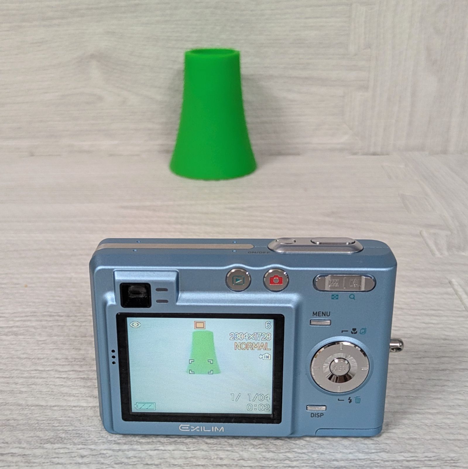 CASIO EXILIM EX-Z40 カシオデジタルカメラ 管33857】動作未確認