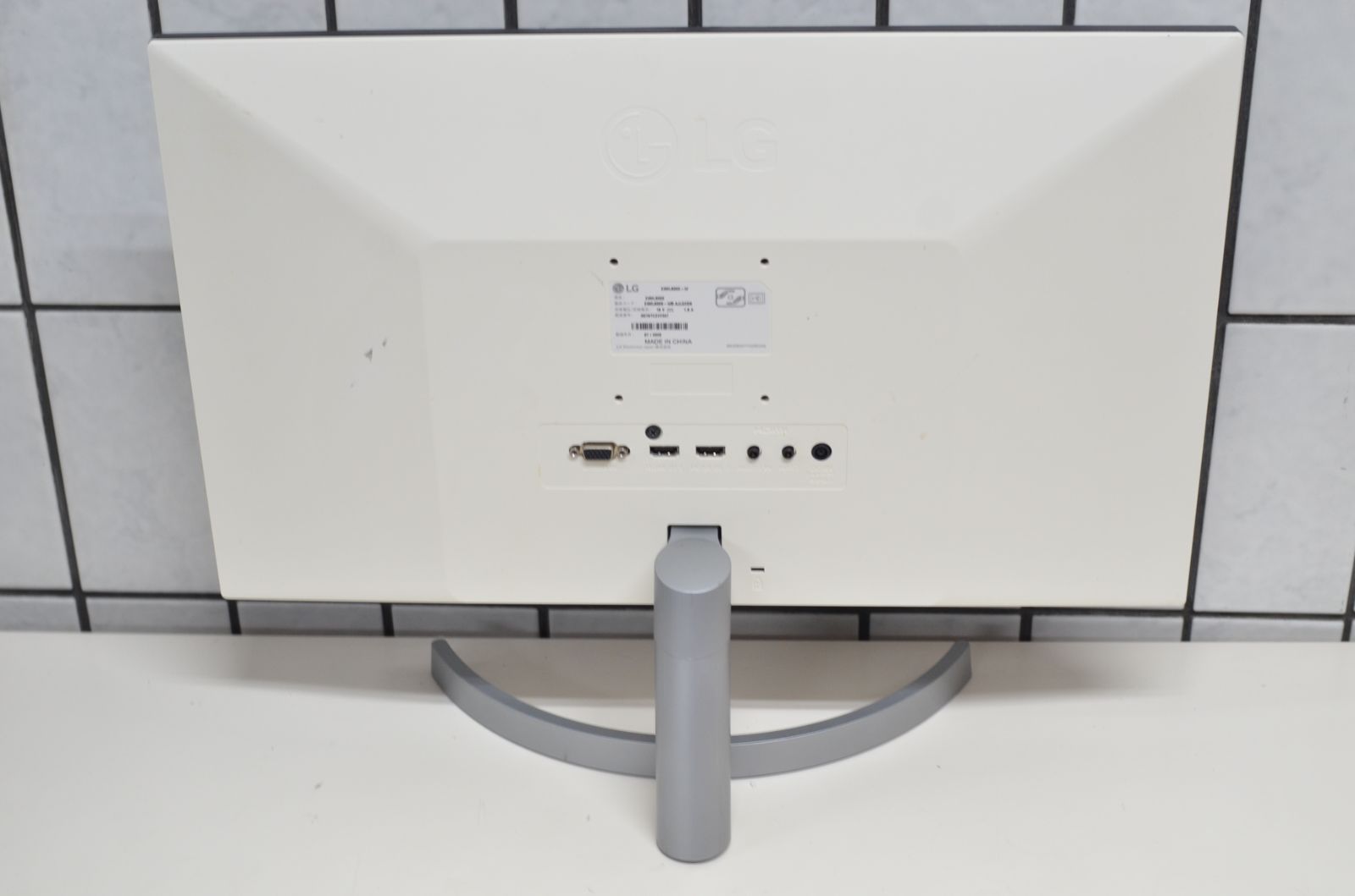 良品 LG 24ML600S-W 液晶モニター 23.8型フルHD液晶ディスプレイ 確認 