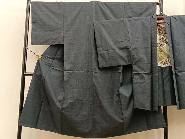 平和屋着物□男性 本場大島紬 アンサンブル 80亀甲 羽裏：鷹 正絹 逸品
