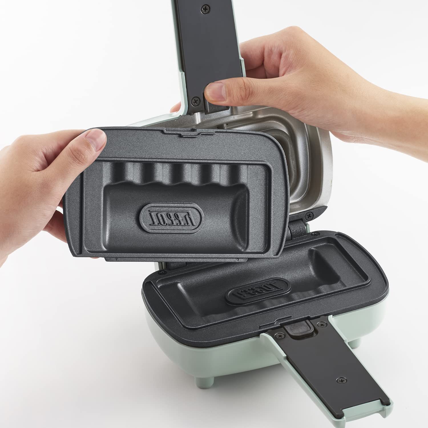 迅速発送 Toffy|トフィー ハーフホットサンドメーカー プレート交換式 K-HS5 グレージュ ワッフルプレート 2WAY 食べきりサイズ スイッチON|OFF K-HS5-GE SKLAD-KIRPICHA_RU