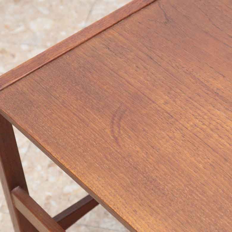 イギリス アンティーク 家具 ネストテーブル サイドテーブル 3台組 6625d イギリス アンティーク 家具 ネストテーブル サイドテーブル 3台