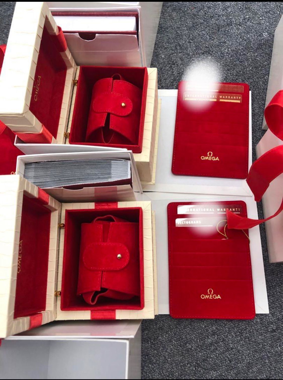 【12月スーパーSALE 15%OFF】 OMEGA 時計の空き箱2箱とブルガリの空き箱 オメガBVLGARI 時計