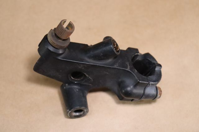 ホンダ CBX１２５カスタム JC12 クラッチレバーホルダー H350-83