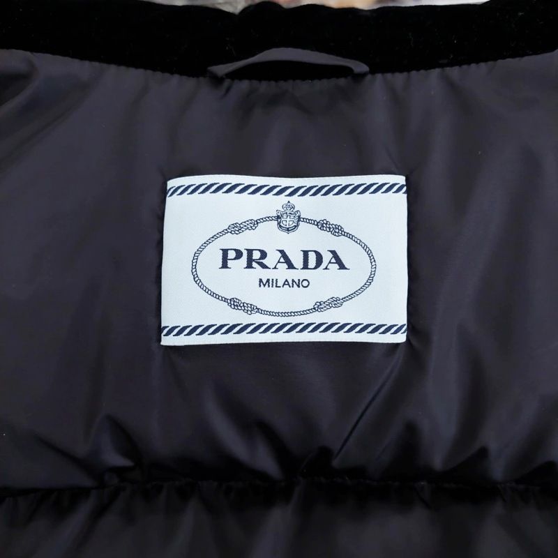 プラダ PRADA コンバーチブル クロップド ベルベット ダウン