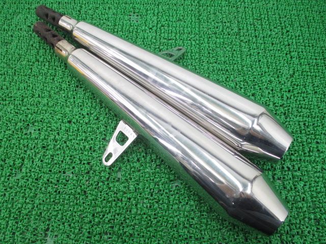 ブリティッシュカスタム製ストリートトリプル サイレンサーマフラー 社外 中古 バイク 部品 2013年外し SMTTTL1166D600*** トライアンフ 96 ブリティッシュカスタム製ストリートトリプル サイレンサーマフラー