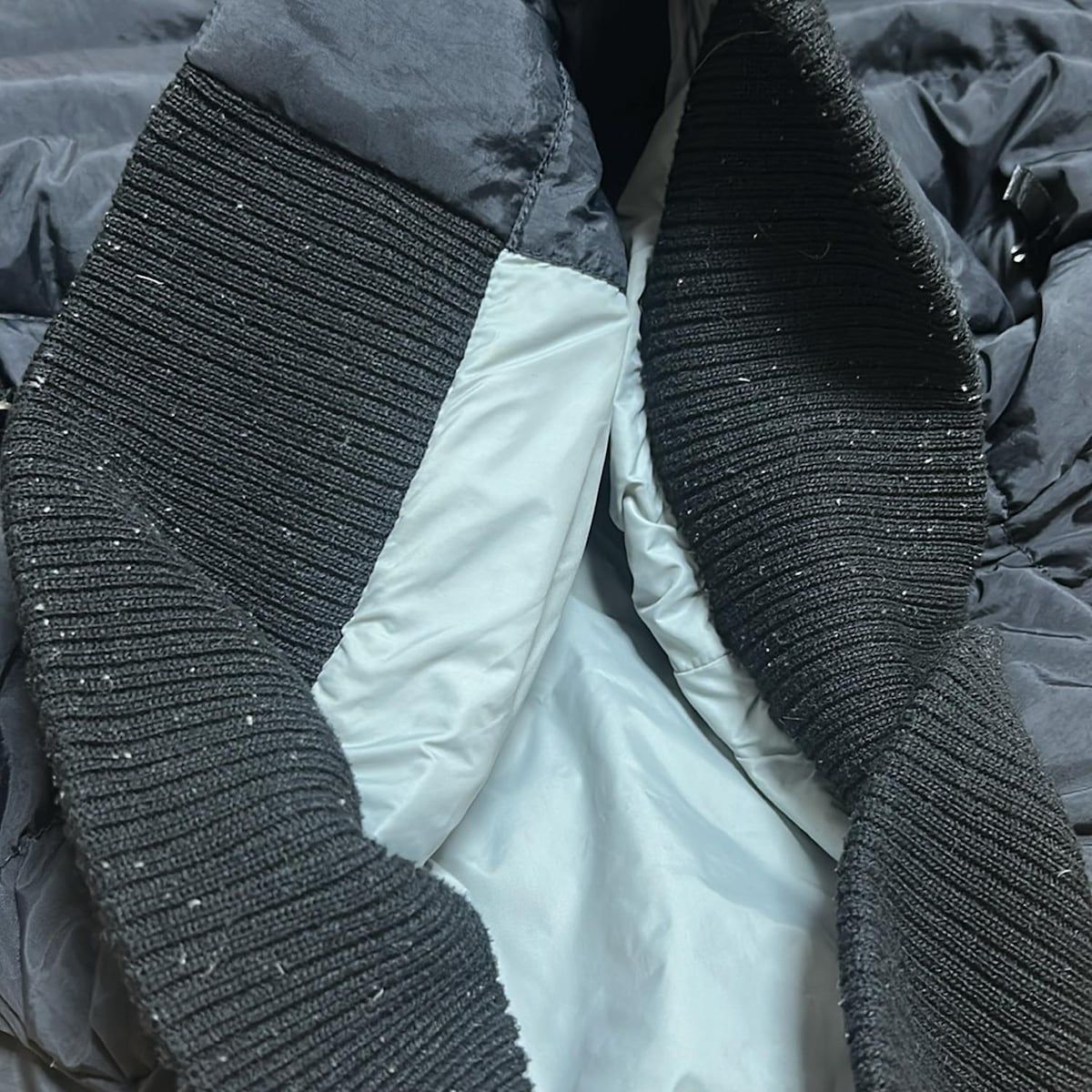 ARMANIJEANS アルマーニジーンズ ダウンジャケット サイズ48 XL レディース - 黒 長袖 ジップアップ フード取り外し可 冬 SIROKUMA-CORPORATION_COM