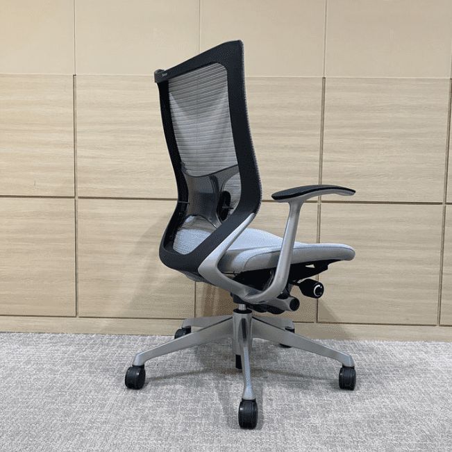 【中古 S(美品)】Baron(バロン) CP45DS-9319 中古 S(美品)】CP45DS-9319 | オカムラ Baron オフィスチェア