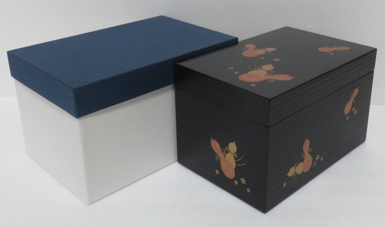 未使用 茶道具 木製 ひさご 弁当 千筋 梅蒔絵 内黒 5客揃え 懐石道具 紙箱 kaisekidoug-88.jpg?v=1742889974