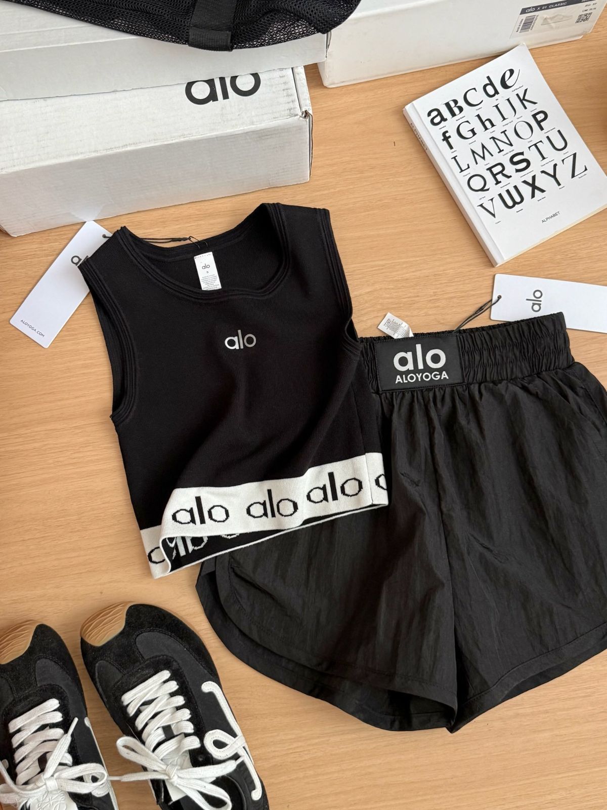 ALO 5色展開