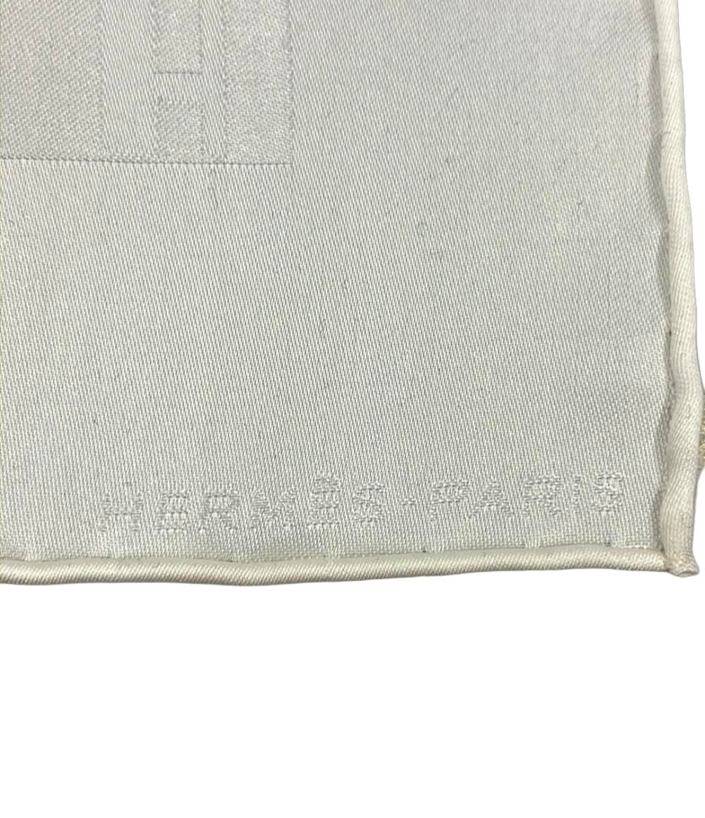 美品 エルメス HERMES ハンカチ シルク100% 美品 エルメス ハンカチ シルク100% レディース HERMES - メルカリ