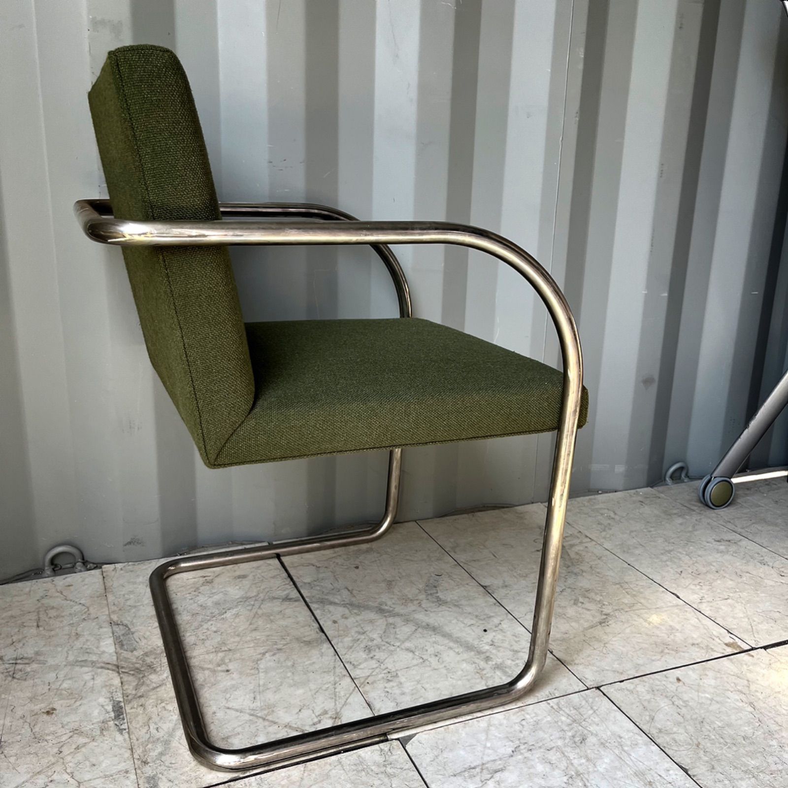 取付無料！ノール ブルーノ チューブラー グリーンファブリック アームチェア✨ 取付無料！ノール ブルーノ チューブラー グリーンファブリック アーム