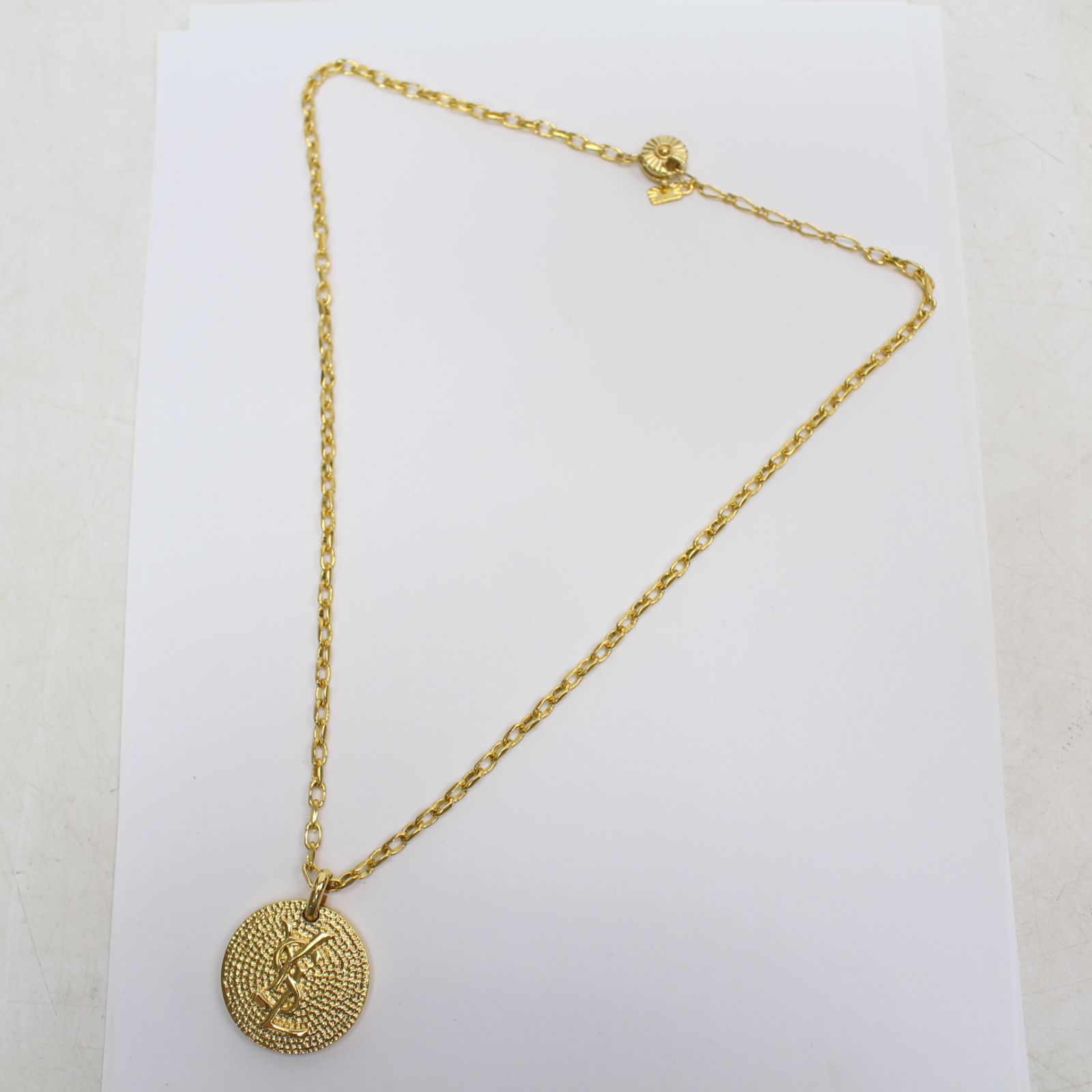 148)【美品】イヴサンローラン YSL ロゴ チェーン メダル ネックレス