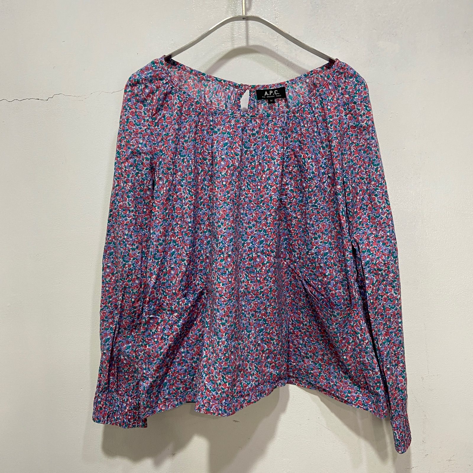 ☆A.P.C.☆アーペーセー☆花柄ブラウス☆長袖☆ピンク系☆小花柄 
