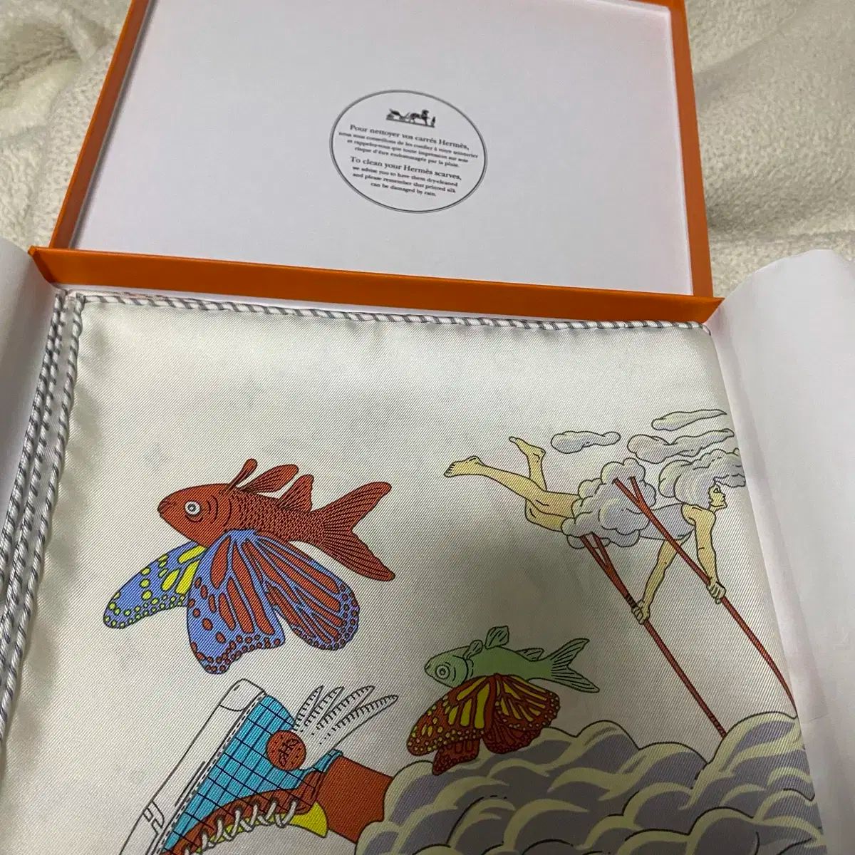 HERMES エルメス 90 クラウドカレー ブラン スカーフ