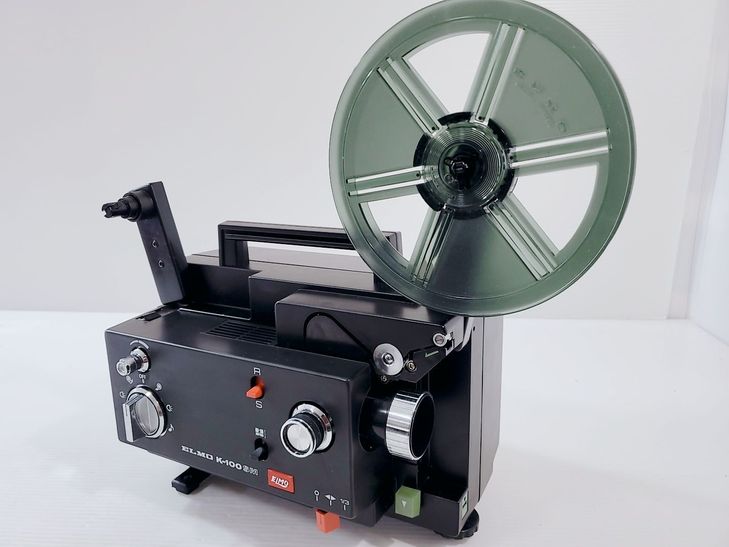 ELMO K-100SM 映写機 　レトロ 昭和レトロ ELMO K-100SM 8mm映写機 プロジェクター - メルカリ