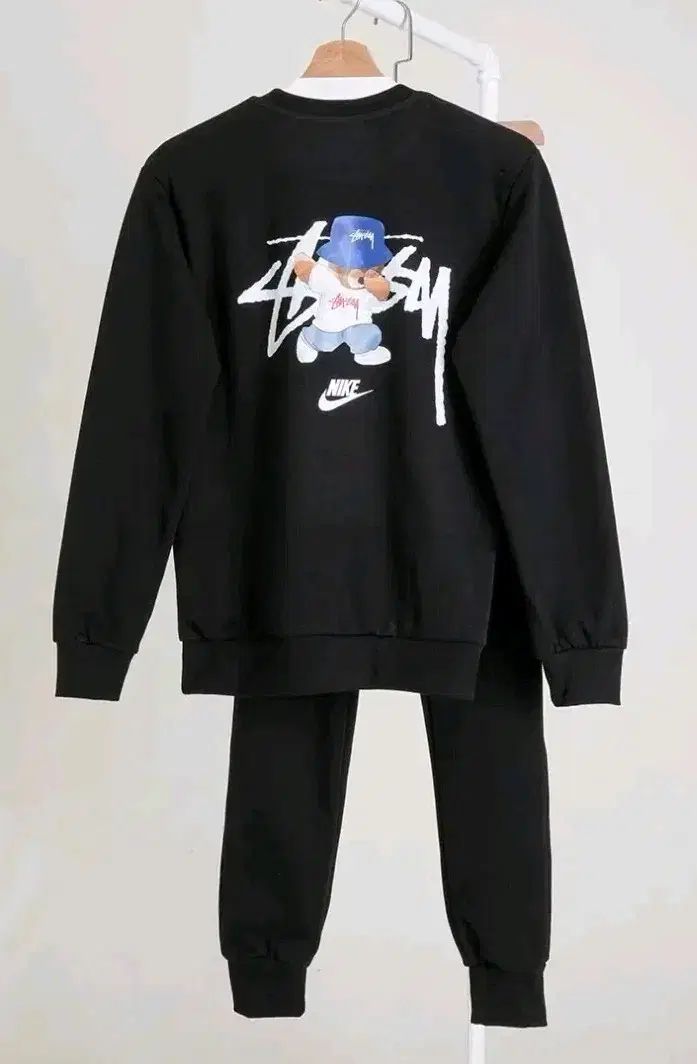 ユニセックスコラボ トレーニングウェア