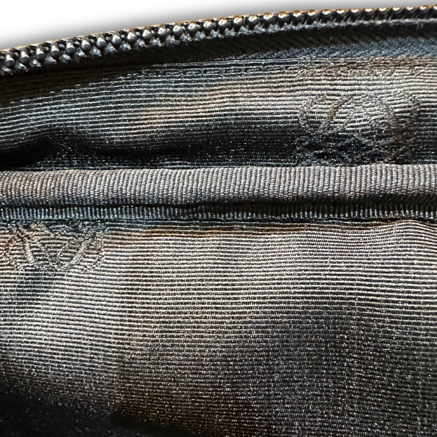 ブラック レザーバッグ