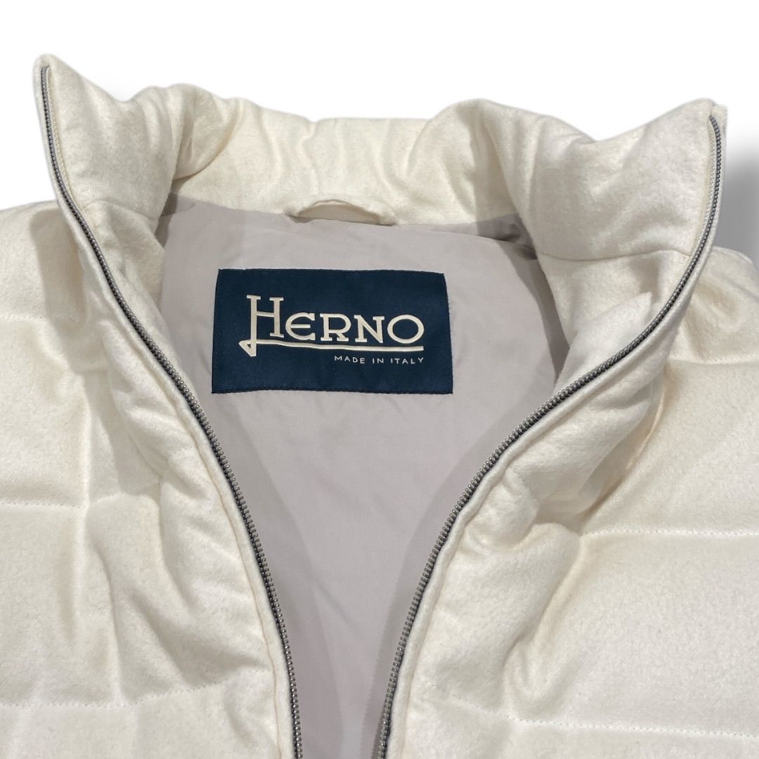 美品 HERNO ヘルノ カシミヤ シルク ダウンベスト 52 HERNO カシミヤ シルク ダウンベスト 52