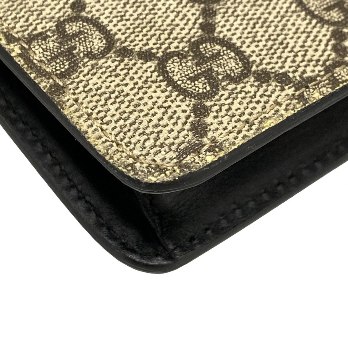 クラッチバッグ