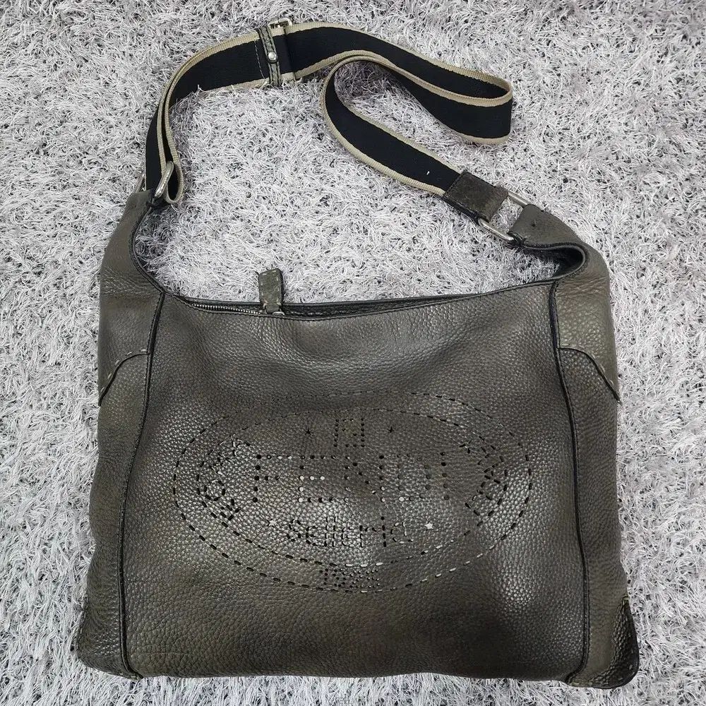 FENDI フェンディ クロスバッグ