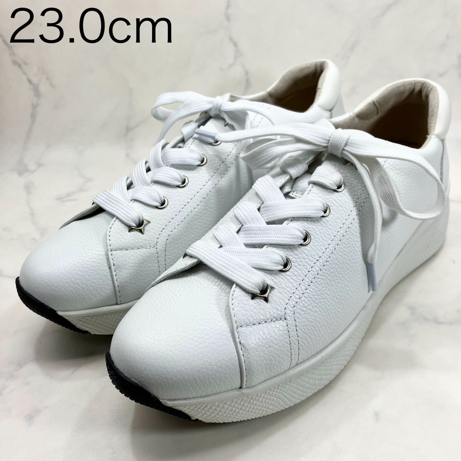【訳あり】MODE ET JACOMO レースアップスニーカー　白　24.5 訳あり】MODE ET JACOMO レースアップスニーカー 白 24.5 - メルカリ
