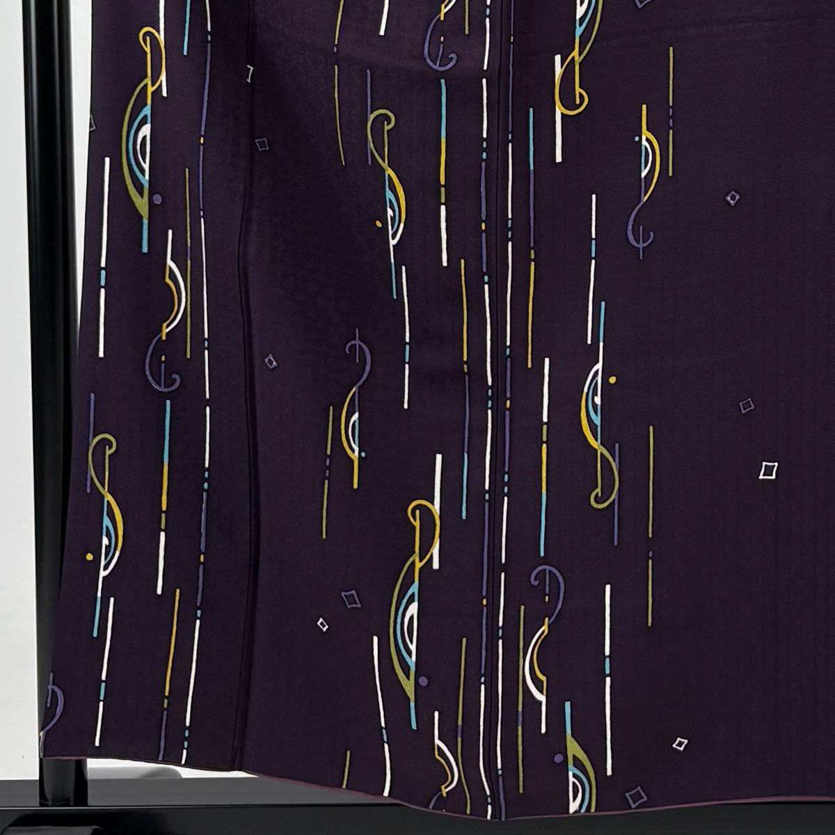 小紋 身丈157.5cm 裄丈63.5cm S 袷 幾何学模様 地紋 濃紫 正絹