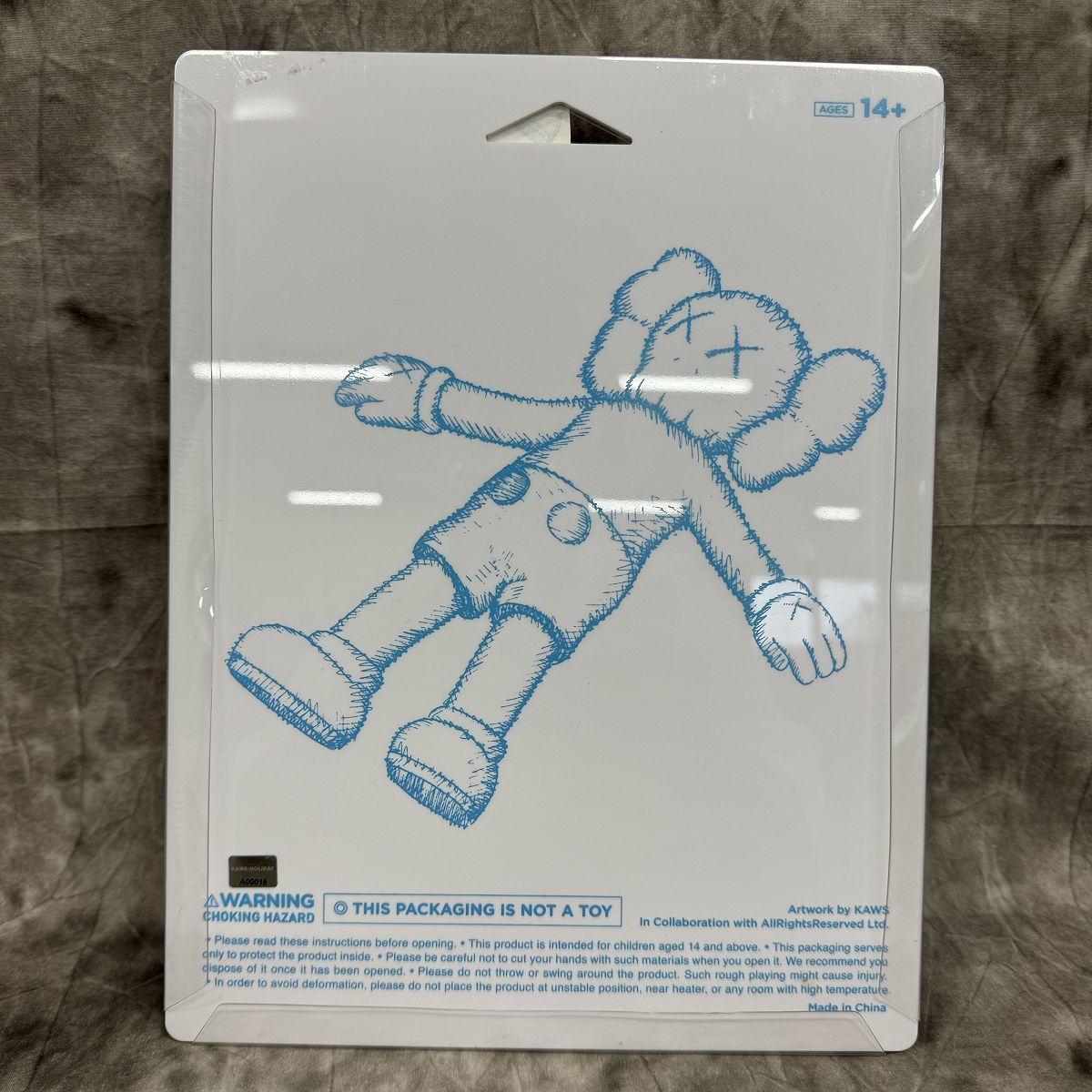 【未使用】KAWS/カウズ HOLIDAY KOREA Floating Bed Bath Toy COMPANION 韓国限定 コンパニオン フィギュア