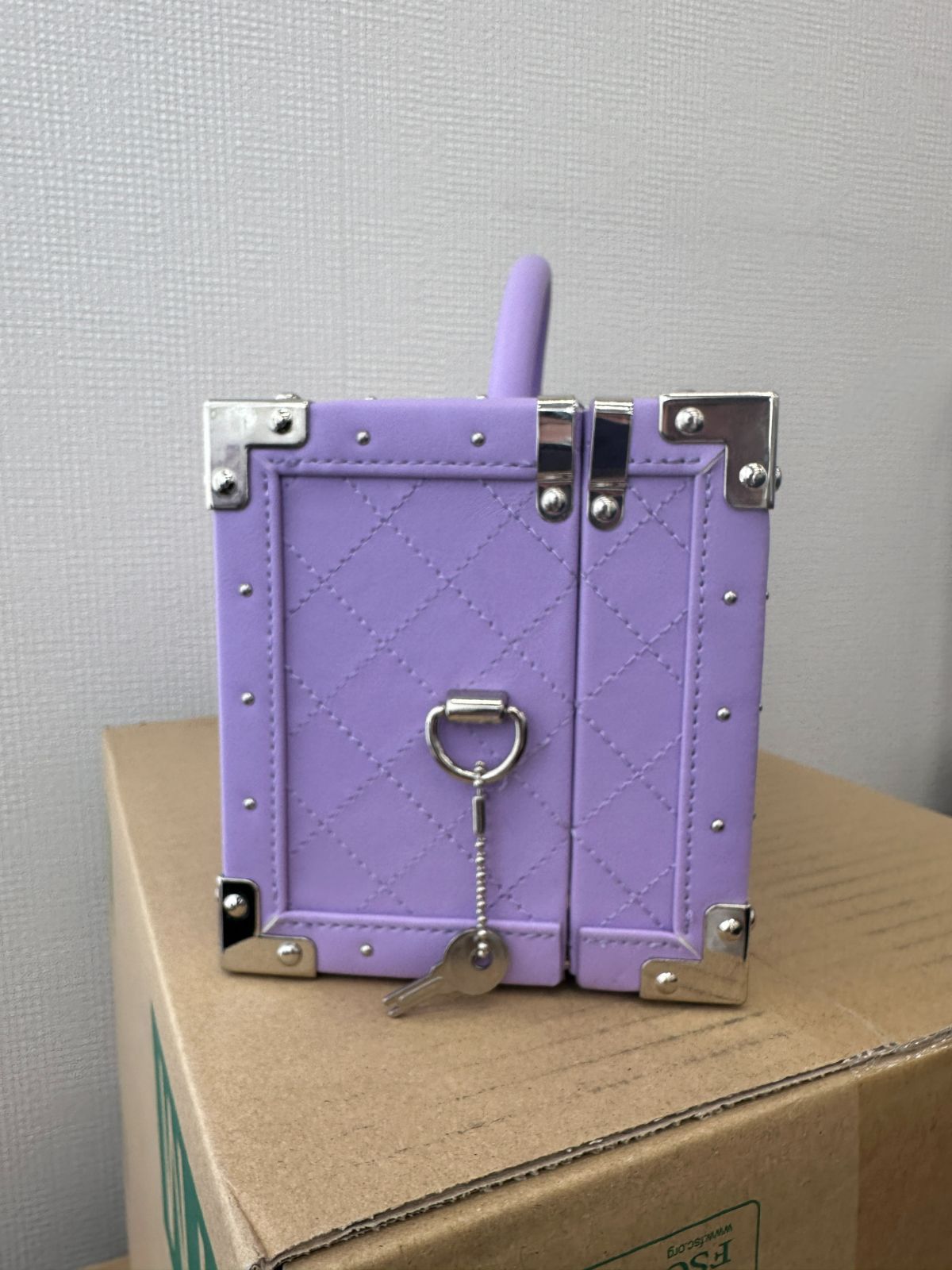 エンジェルハロウィンロゼレザータイプ空箱 エンジェルシャンパン ハロウィン レザー 空きボトル 空き箱