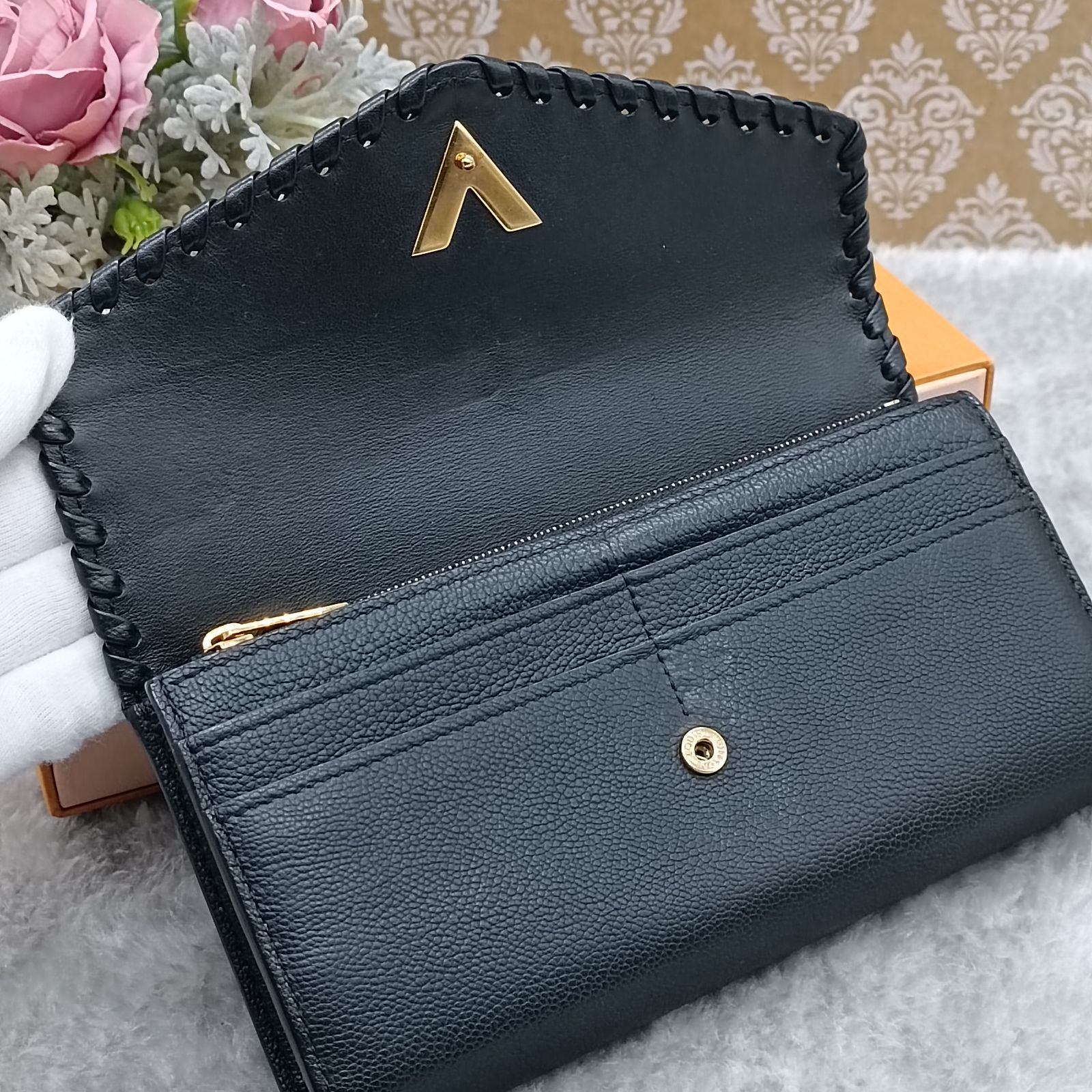 LOUISVUITTON 》 ルイヴィトン モノグラム ポルトフォイユ ヴェリー M62059 ノワール 長財布 ロングウォレット ※ホック不良  ブラック系 保存箱付き 送料無料・匿名配送・最短即日発送いたします！ 138 - メルカリ