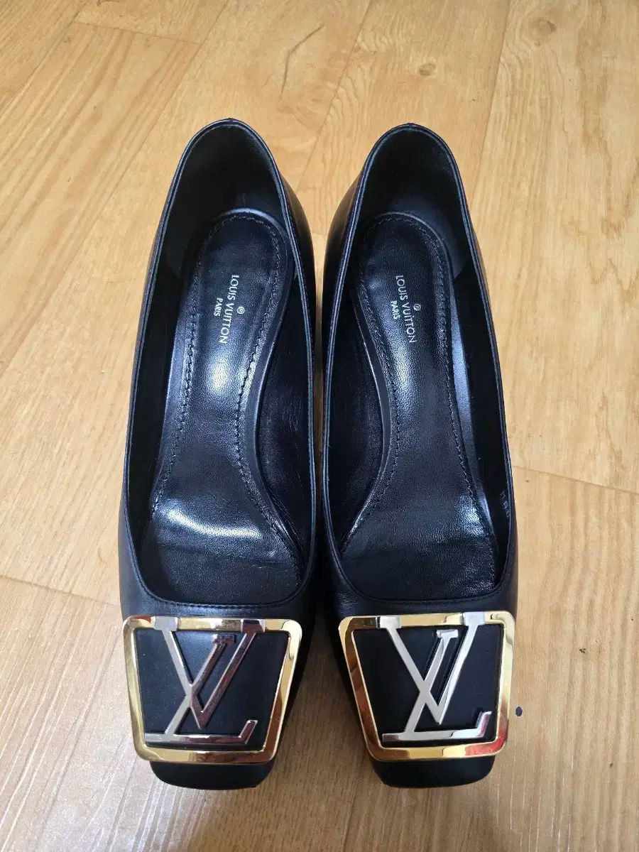 未使用 ルイヴィトン LOUIS VUITTON パンプス フラットパンプス