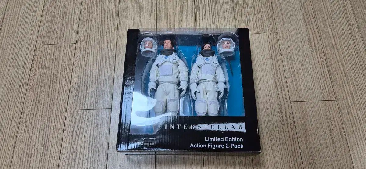 ネカ インターステラー フィギュア 節約 NECA Interstellar Brand