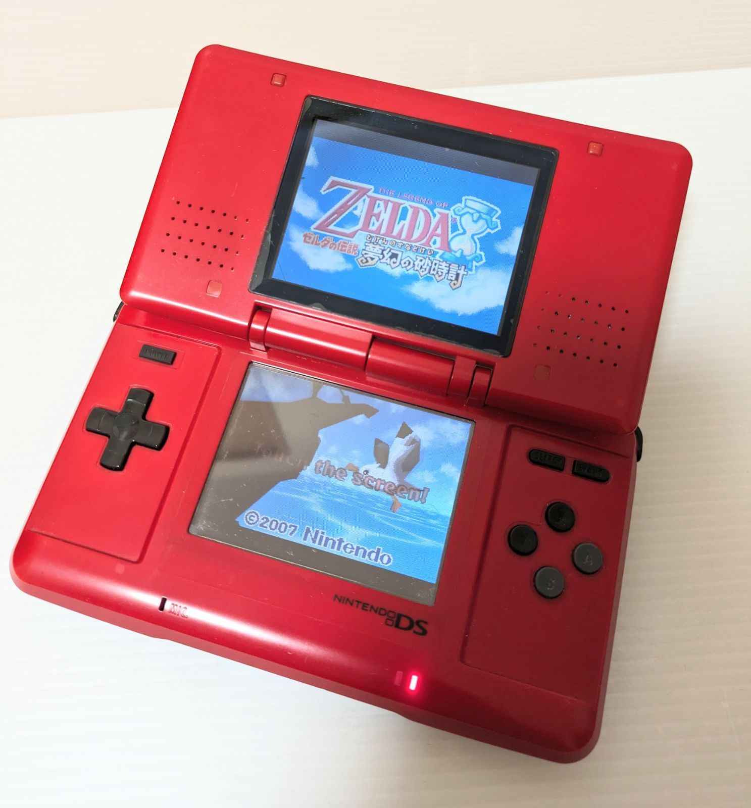 任天堂DS - 携帯用ゲーム本体 任天堂DS - 携帯用ゲーム本体