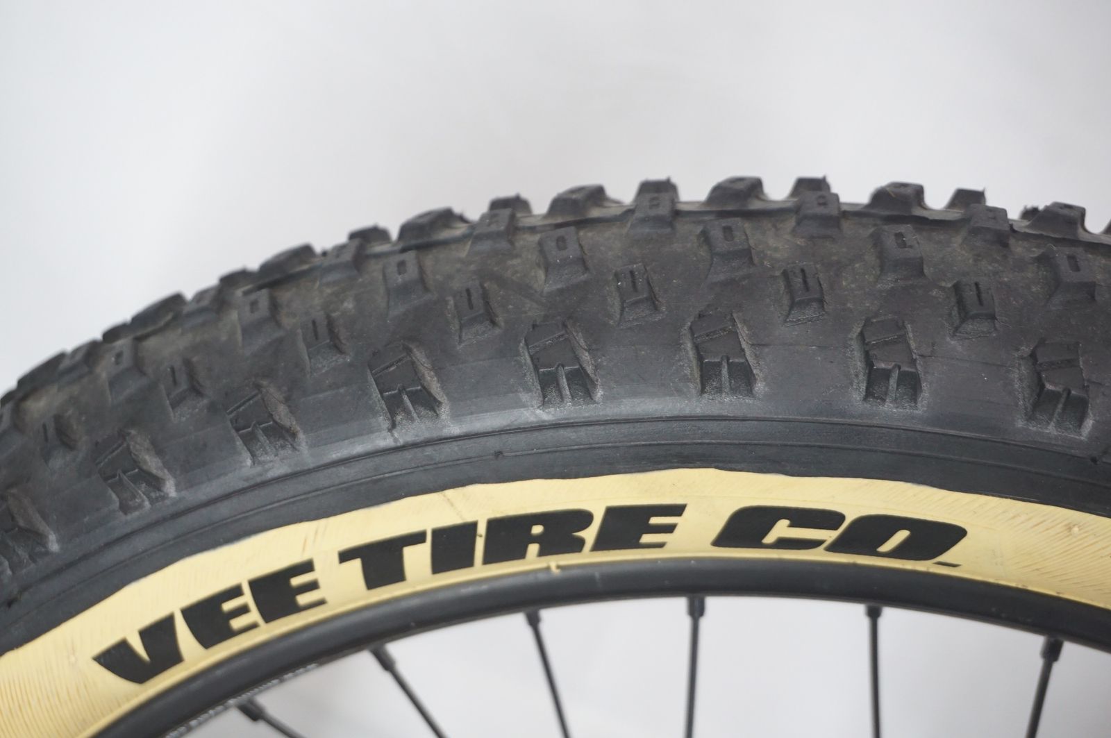 COMMENCAL 「コメンサル」 RAMONES 20+ 2019年モデル 20インチ キッズ