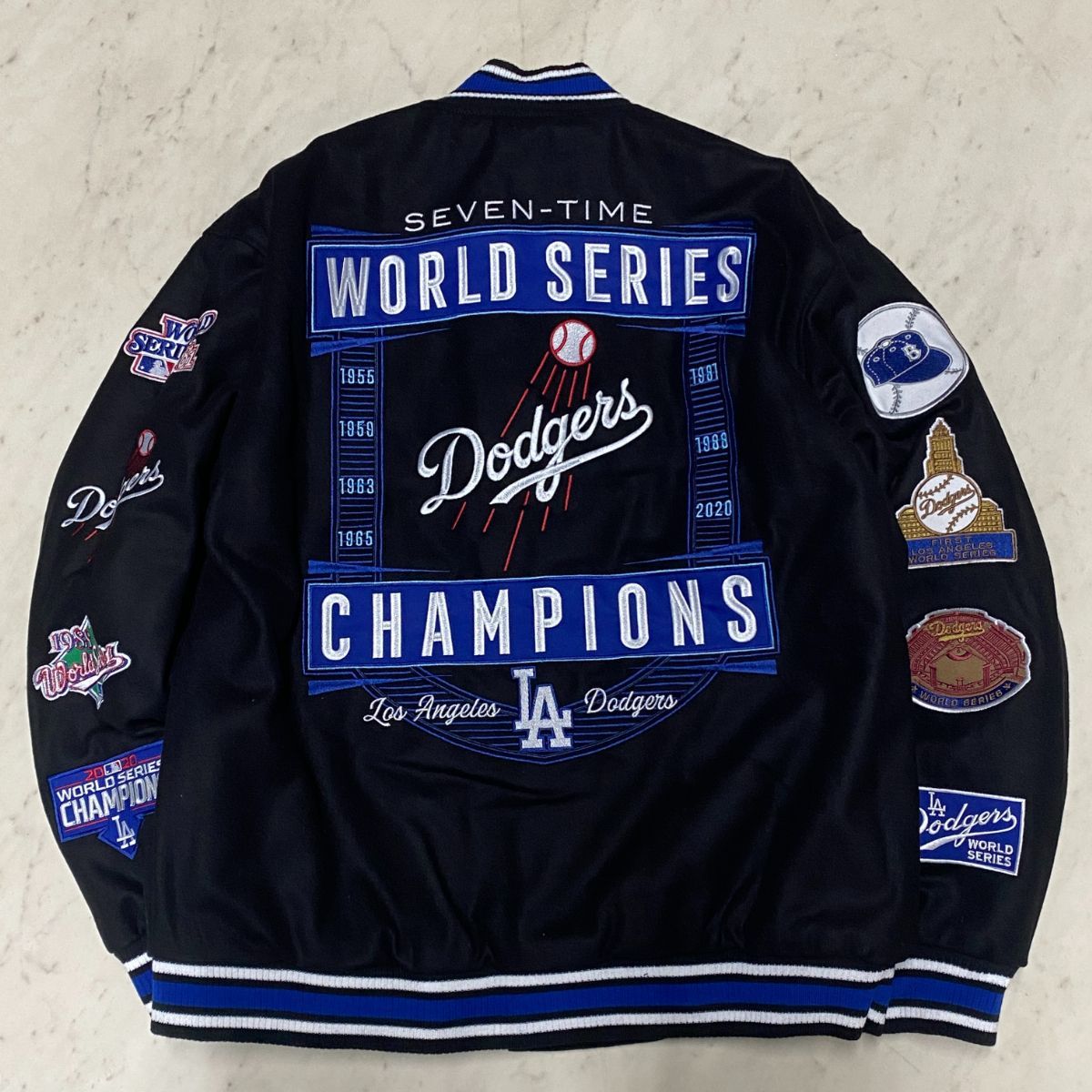 海外限定 JHデザイン LA Dodgers ドジャース MLB WSチャンピオンズチャンピオンズ リバーシブル スタジャン - メルカリ