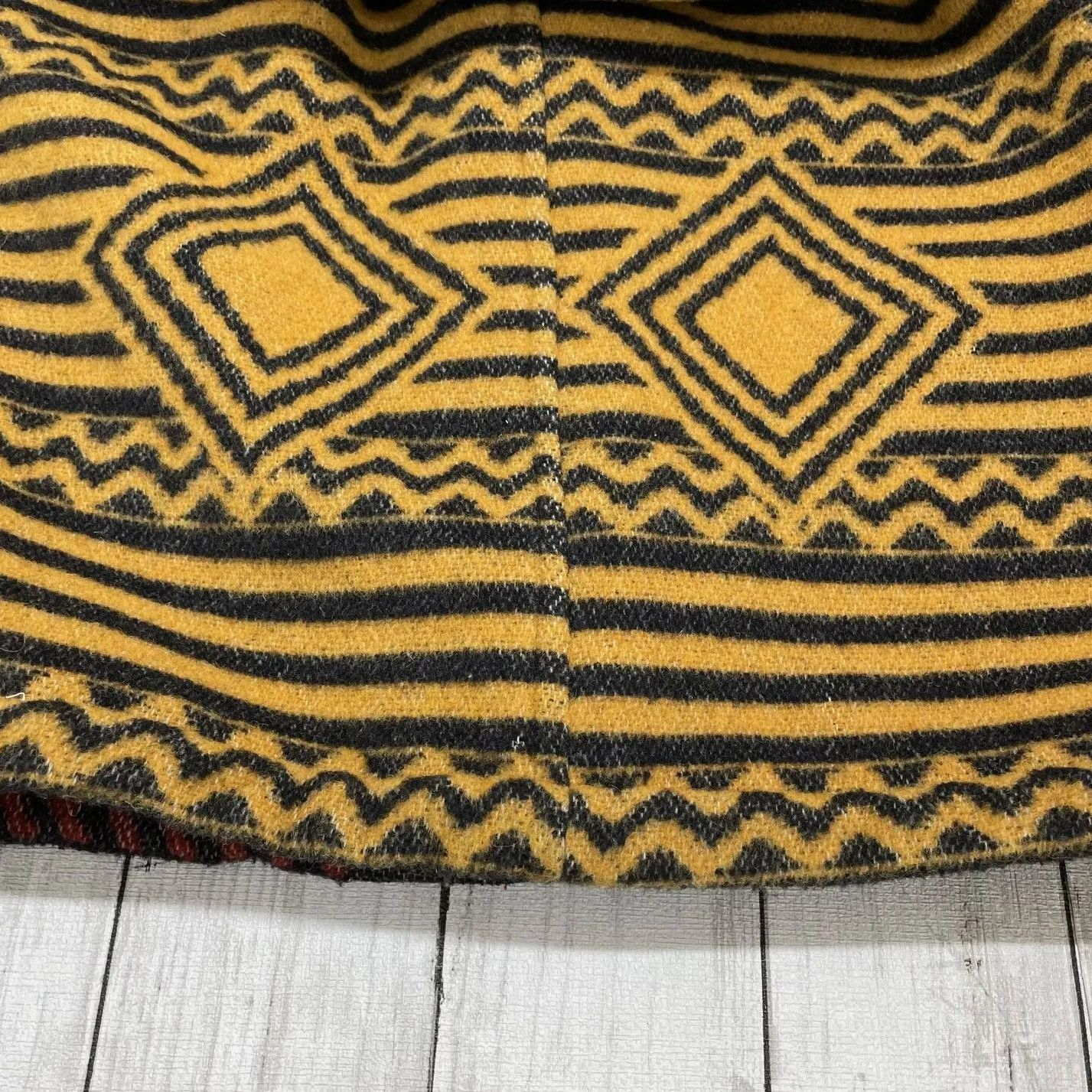 ☆Gianfranco ferre JEANS☆ エスニック柄コート 刺繍 羊毛 ☆ Gianfranco Ferre JEANS ☆ジャンフランコフェレジーンズ