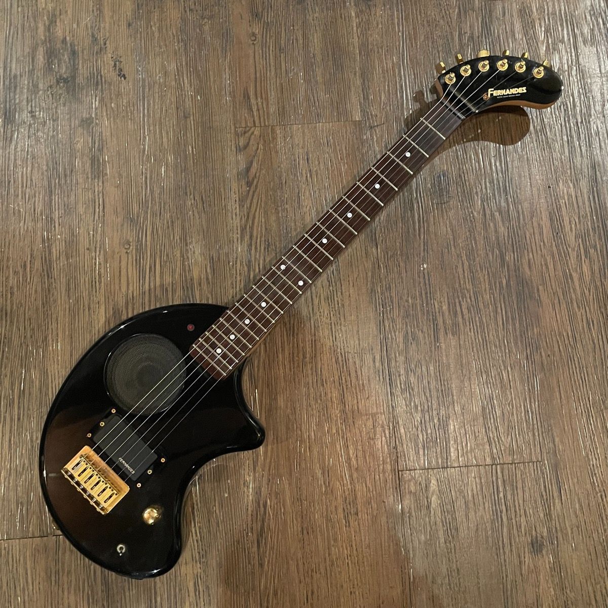 Fernandes ZO-3 Electric Guitar アンプ内蔵 エレキギター フェルナンデス