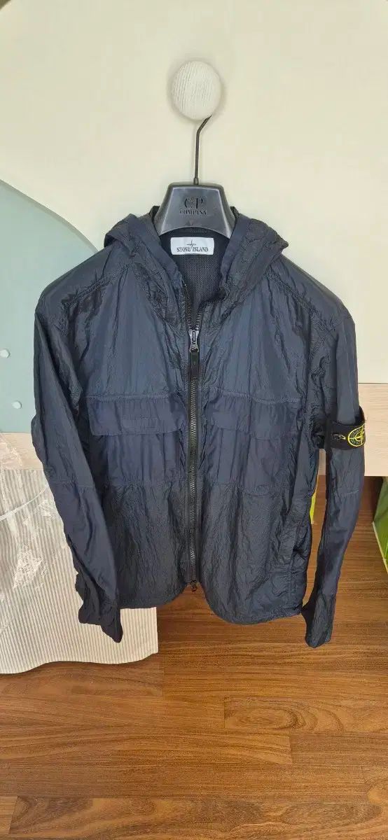 STONE ISLAND ストーンアイランド ウインドブレーカー 100
