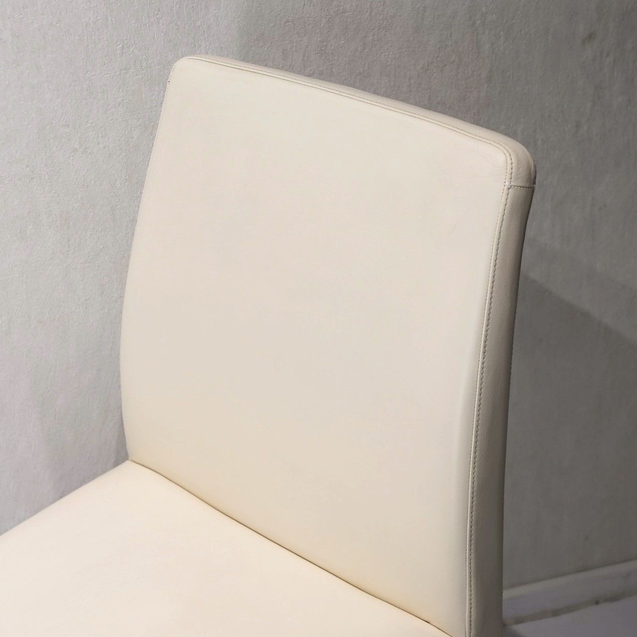 IDC大塚家具 Poltrona