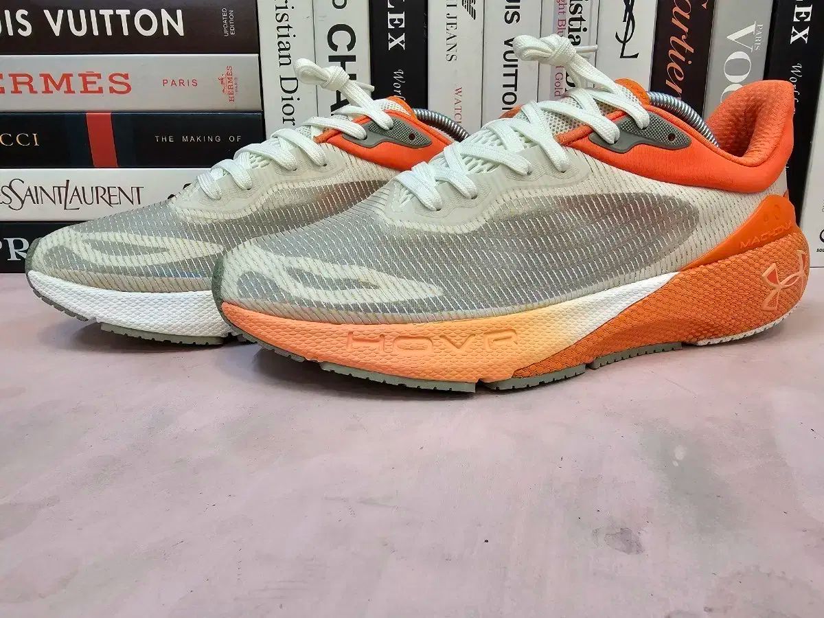 UNDER ARMOUR アンダーアーマー メンズ ランニングシューズ スニーカー 280